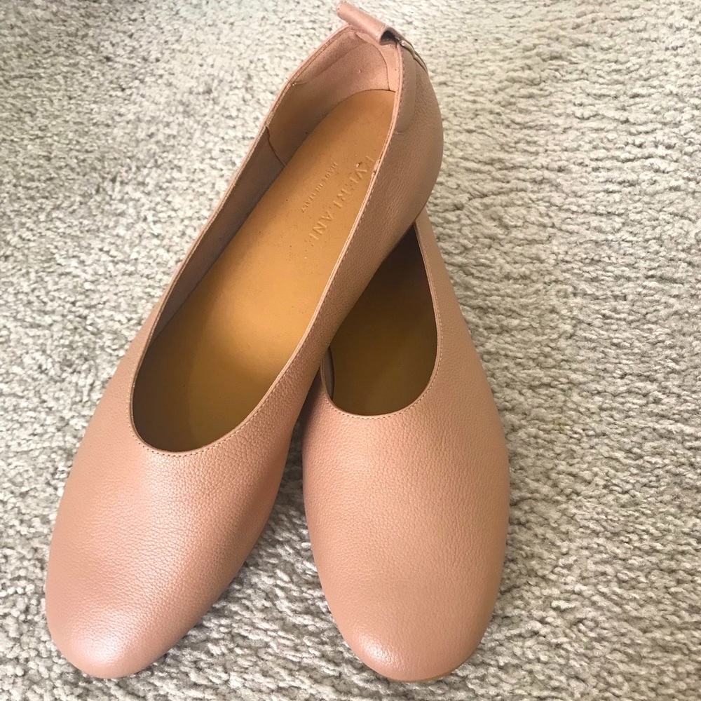 Everlane Day Glove Flat